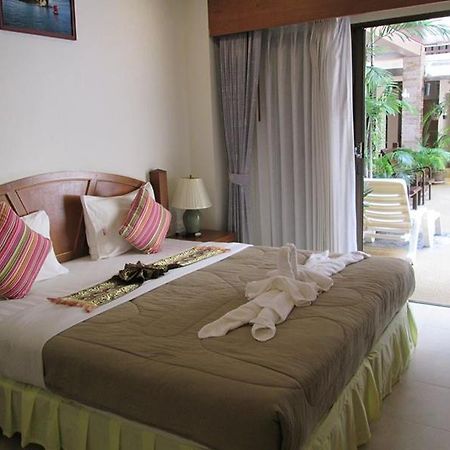 Mt Hotel Patong Пхукет Екстер'єр фото