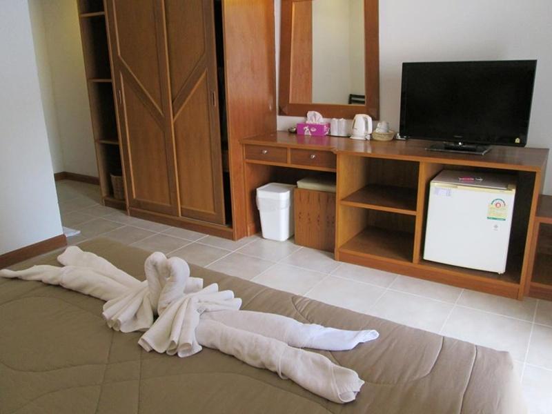 Mt Hotel Patong Пхукет Екстер'єр фото